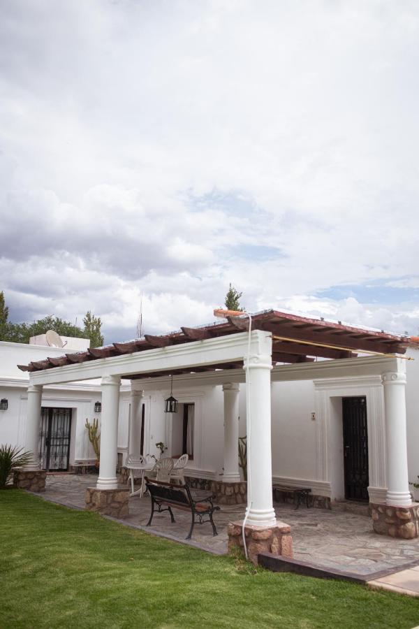Tampu Hotel Cachí Екстериор снимка